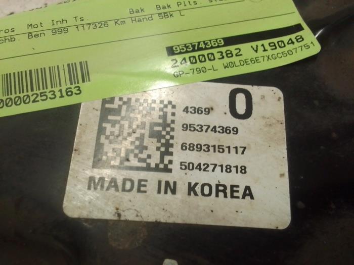 Subframe van een Opel Karl 1.0 12V 2015