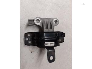 Gebruikte Motorrubber Opel Karl 1.0 12V Prijs op aanvraag aangeboden door Autodemontage van de Laar