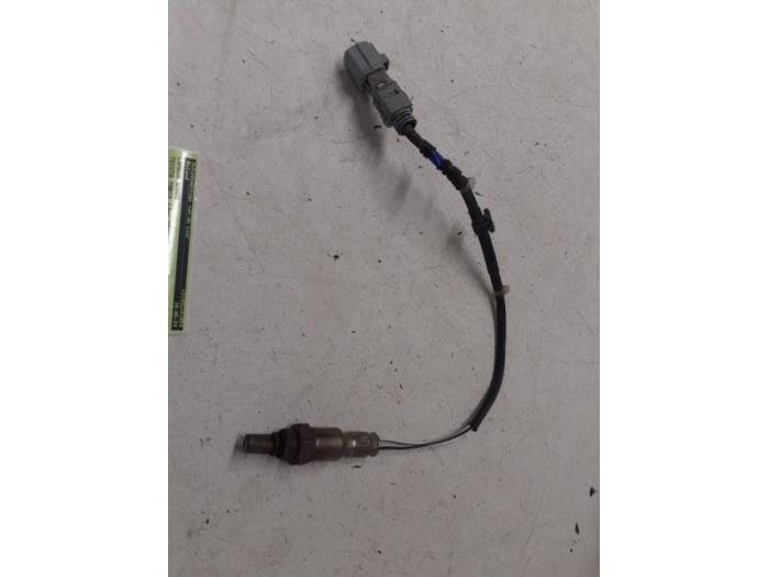 Lambda Sonde van een Toyota Yaris III (P13) 1.5 16V Hybrid 2019