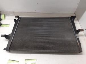 Gebruikte Radiateur Renault Megane III Grandtour (KZ) 1.6 16V Prijs € 50,00 Margeregeling aangeboden door Autodemontage van de Laar