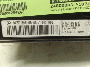 Gebruikte Head-up display Mercedes CLA (118.3) 1.5 CLA-180d Prijs € 250,00 Margeregeling aangeboden door Autodemontage van de Laar