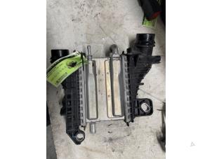 Gebruikte Warmtewisselaar Mercedes CLA (118.3) 1.5 CLA-180d Prijs € 225,00 Margeregeling aangeboden door Autodemontage van de Laar