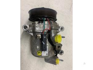 Gebruikte Aircopomp Peugeot 208 I (CA/CC/CK/CL) 1.2 Vti 12V PureTech Prijs op aanvraag aangeboden door Autodemontage van de Laar