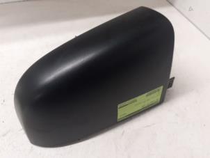 Gebruikte Achterlichtrand links Opel Vivaro 1.6 CDTI 95 Euro 6 Prijs € 25,00 Margeregeling aangeboden door Autodemontage van de Laar