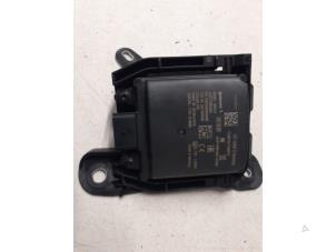 Gebruikte Sensor ACC (afstand) Renault Clio V (RJAB) 1.0 TCe 100 12V Prijs op aanvraag aangeboden door Autodemontage van de Laar