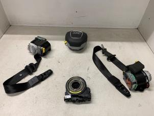 Gebruikte Airbag set + dashboard Audi A4 (B8) 1.8 TFSI 16V Prijs € 1.000,00 Margeregeling aangeboden door Autodemontage van de Laar