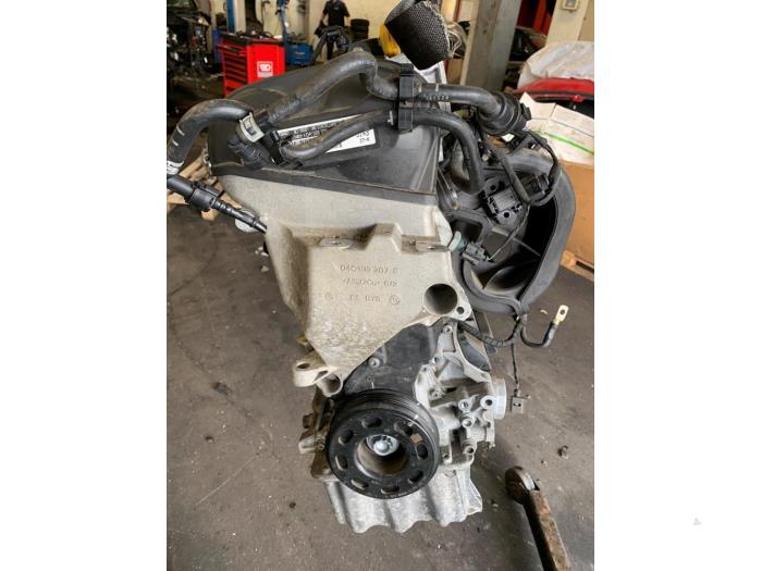 Gebruikte Motor Volkswagen Up! (121) 1.0 12V 60 Prijs € 600,00 Margeregeling aangeboden door Autodemontage van de Laar