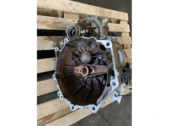 Gebruikte Versnellingsbak Volkswagen Up! (121) 1.0 12V 60 Prijs € 500,00 Margeregeling aangeboden door Autodemontage van de Laar