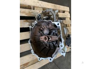 Gebruikte Versnellingsbak Volkswagen Up! (121) 1.0 12V 60 Prijs € 500,00 Margeregeling aangeboden door Autodemontage van de Laar