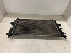 Gebruikte Radiateur Opel Zafira (M75) 1.8 16V Ecotec Prijs € 35,00 Margeregeling aangeboden door Autodemontage van de Laar