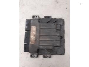 Gebruikte Computer Motormanagement Renault Captur II (RJB) 1.3 Mild Hybrid 160 16V Prijs op aanvraag aangeboden door Autodemontage van de Laar