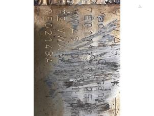 Gebruikte Roetfilter Volkswagen Transporter T6 2.0 TDI DRF Prijs € 750,00 Margeregeling aangeboden door Autodemontage van de Laar