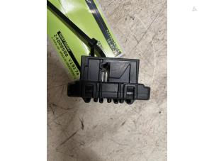 Gebruikte Sensor (overige) Mini Mini (F55) 1.5 12V One Prijs € 25,00 Margeregeling aangeboden door Autodemontage van de Laar