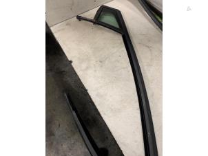 Gebruikte Ruit Extra 4Deurs links-voor Opel Astra K Sports Tourer 1.4 Turbo 16V Prijs op aanvraag aangeboden door Autodemontage van de Laar