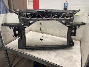 Gebruikte Voorfront Seat Altea (5P1) 1.6 Prijs € 90,00 Margeregeling aangeboden door Autodemontage van de Laar