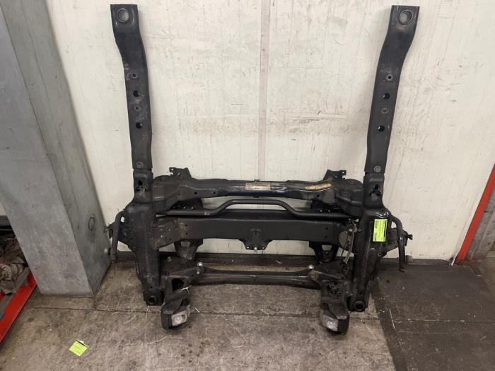 Gebruikte Subframe Mercedes Sprinter 5t (907.6) 519 CDI 3.0 V6 24V RWD Prijs € 423,50 Inclusief btw aangeboden door Autodemontage van de Laar