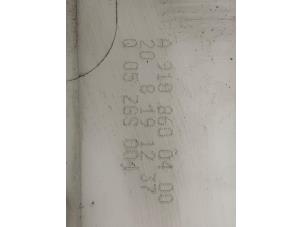 Gebruikte Ruitensproeiertank voor Mercedes Sprinter 5t (907.6) 519 CDI 3.0 V6 24V RWD Prijs € 42,35 Inclusief btw aangeboden door Autodemontage van de Laar