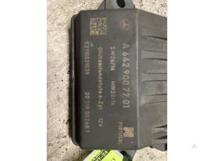 Gebruikte Gloeirelais Mercedes Sprinter 5t (907.6) 519 CDI 3.0 V6 24V RWD Prijs € 42,35 Inclusief btw aangeboden door Autodemontage van de Laar