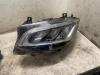 Mercedes-Benz Sprinter 5t (907.6) 519 CDI 3.0 V6 24V RWD Koplamp links