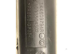 Gebruikte Intercooler Slang Renault Megane IV Estate (RFBK) Prijs € 100,00 Margeregeling aangeboden door Autodemontage van de Laar