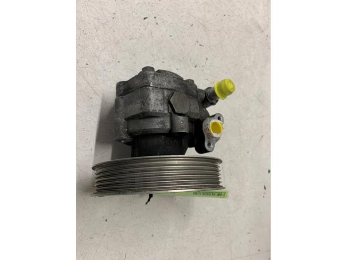 Gebruikte Stuurbekrachtiging Pomp Audi A4 Avant (B8) 1.8 TFSI 16V Prijs op aanvraag aangeboden door Autodemontage van de Laar