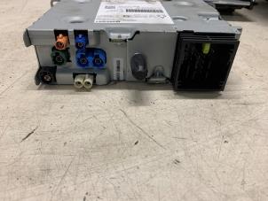 Gebruikte Radio module Opel Crossland (X) 1.2 Turbo 12V Prijs € 301,00 Margeregeling aangeboden door Autodemontage van de Laar