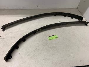 Gebruikte Spoiler voorbumper Opel Astra K Sports Tourer 1.0 Turbo 12V Prijs € 50,00 Margeregeling aangeboden door Autodemontage van de Laar