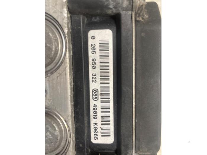 Gebruikte ABS Pomp Mercedes A (W169) 2.0 A-200 5-Drs. Prijs € 50,00 Margeregeling aangeboden door Autodemontage van de Laar