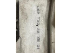 Gebruikte Portierslot Mechaniek 4Deurs rechts-voor Mercedes A (W169) 2.0 A-200 5-Drs. Prijs op aanvraag aangeboden door Autodemontage van de Laar