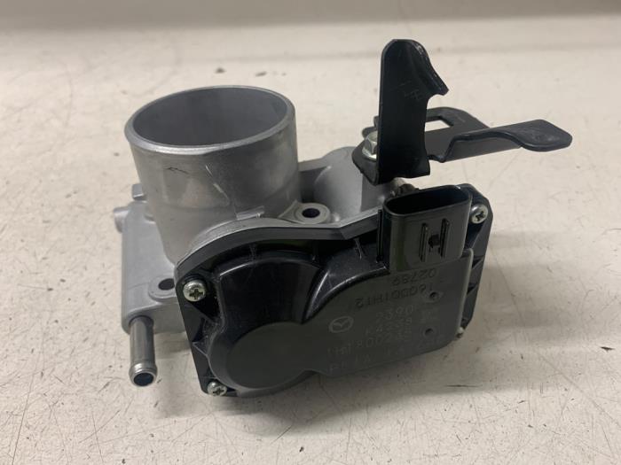 Gebruikte Gasklephuis Mazda 2 (DJ/DL) 1.5 e-SkyActiv G 90 Prijs € 225,00 Margeregeling aangeboden door Autodemontage van de Laar
