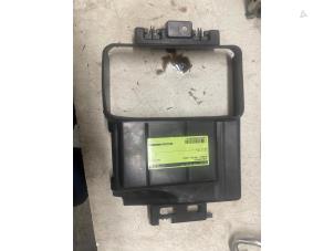 Gebruikte Koelvinhuis Renault Captur Prijs € 50,00 Margeregeling aangeboden door Autodemontage van de Laar