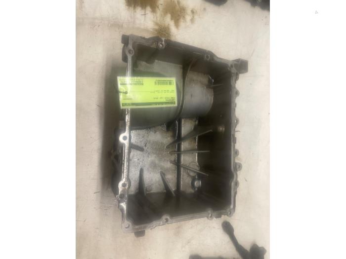Gebruikte Carterpan Ford Focus 3 Wagon 1.0 Ti-VCT EcoBoost 12V 100 Prijs € 70,00 Margeregeling aangeboden door Autodemontage van de Laar