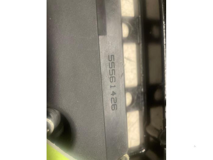 Gebruikte Kleppendeksel Opel Corsa D 1.2 16V Prijs € 70,00 Margeregeling aangeboden door Autodemontage van de Laar