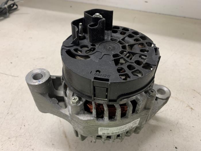 Gebruikte Dynamo Fiat 500/595/695 1.4 T-Jet 16V Prijs op aanvraag aangeboden door Autodemontage van de Laar