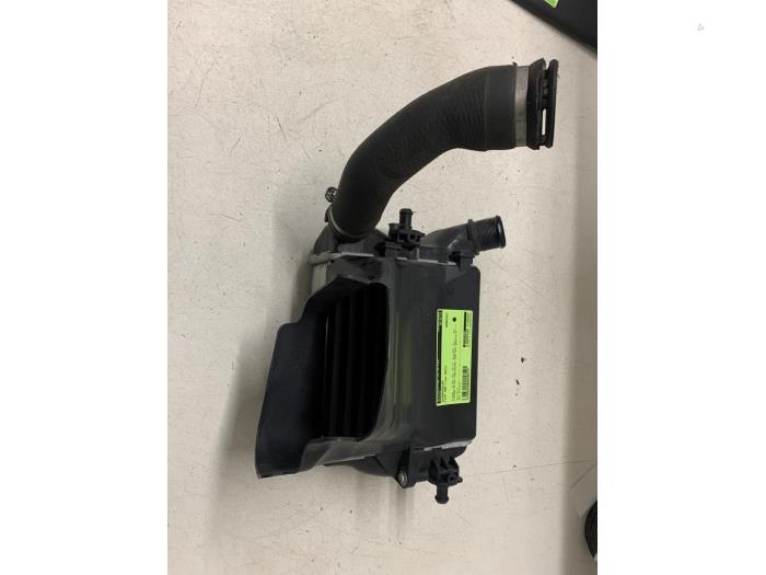 Intercooler van een Abarth 500/595/695 1.4 T-Jet 16V 2011