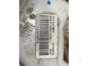 Gebruikte Benzinepomp Fiat 500 Abarth Prijs € 70,00 Margeregeling aangeboden door Autodemontage van de Laar