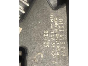 Gebruikte Dynamo Peugeot 308 CC (4B) 1.6 16V THP 150 Prijs € 75,00 Margeregeling aangeboden door Autodemontage van de Laar