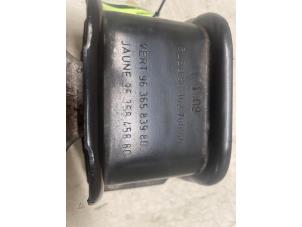 Gebruikte Motorsteun Peugeot 308 CC (4B) 1.6 16V THP 150 Prijs € 26,00 Margeregeling aangeboden door Autodemontage van de Laar