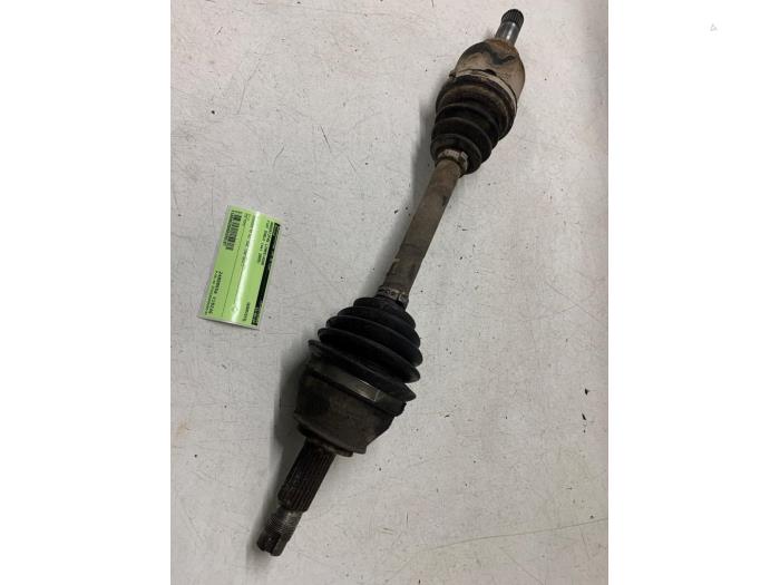 Gebruikte Aandrijfas links-voor Fiat Doblo Cargo (223) 1.3 D 16V Multijet DPF Prijs op aanvraag aangeboden door Autodemontage van de Laar