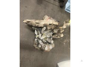 Gebruikte Versnellingsbak Opel Combo (Corsa C) 1.7 DTI 16V Prijs op aanvraag aangeboden door Autodemontage van de Laar