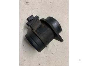 Gebruikte Luchtmassameter Volkswagen Polo V (6R) 1.2 TDI 12V BlueMotion Prijs € 50,00 Margeregeling aangeboden door Autodemontage van de Laar