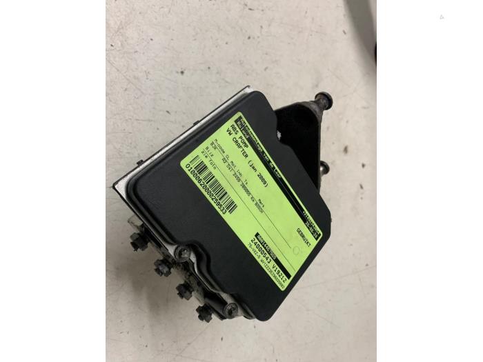 Gebruikte ABS Pomp Volkswagen Crafter 2.5 TDI 30/32/35/46/50 Prijs op aanvraag aangeboden door Autodemontage van de Laar