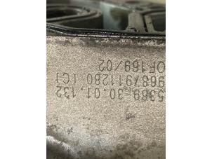 Gebruikte Oliefilterhuis Ford Focus 3 Wagon 1.6 TDCi ECOnetic Prijs € 50,00 Margeregeling aangeboden door Autodemontage van de Laar