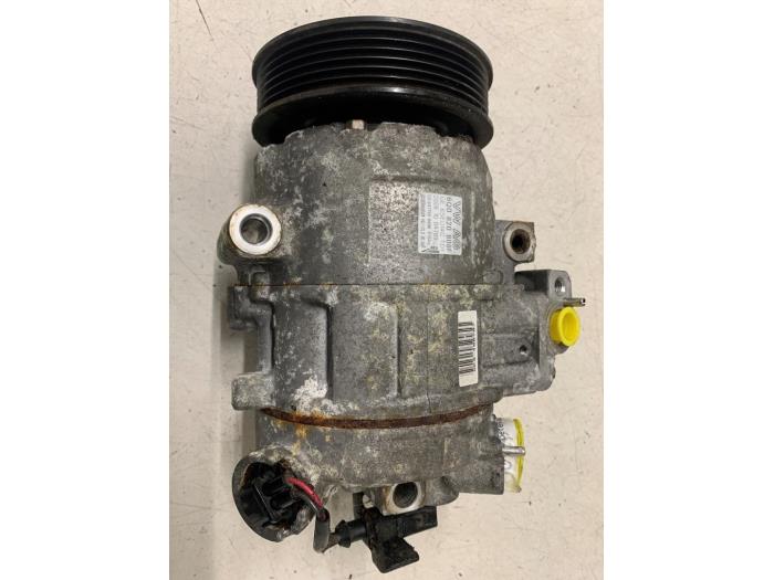 Gebruikte Pomp Airco Skoda Roomster (5J) 1.4 16V Prijs € 65,00 Margeregeling aangeboden door Autodemontage van de Laar