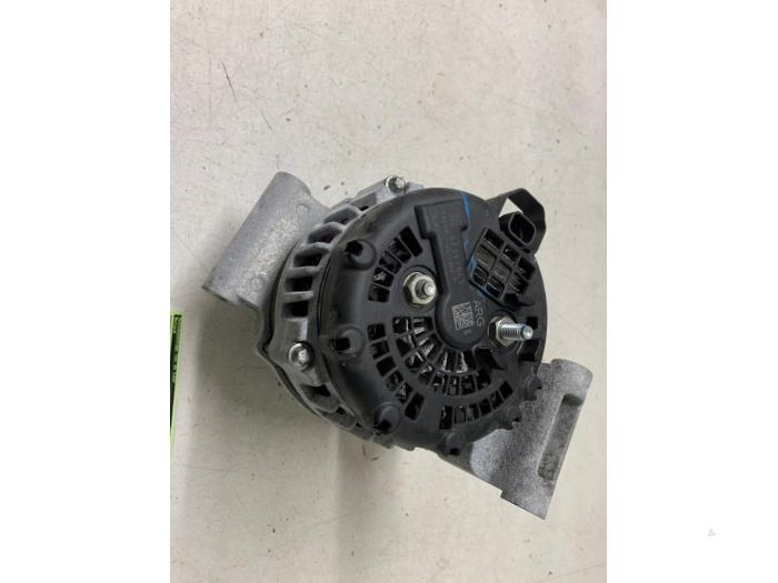 Gebruikte Dynamo Opel Karl 1.0 12V Prijs op aanvraag aangeboden door Autodemontage van de Laar