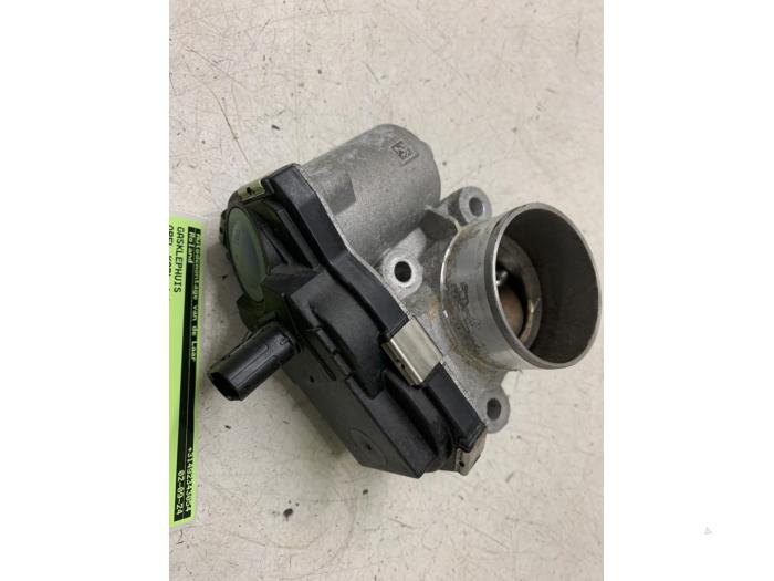 Gebruikte Gasklephuis Opel Karl 1.0 12V Prijs op aanvraag aangeboden door Autodemontage van de Laar