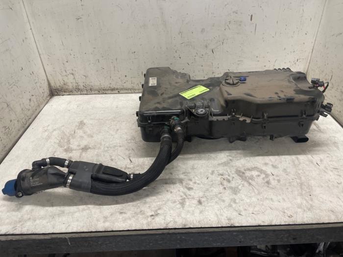 Gebruikte Tank adblue Volkswagen Transporter T6 2.0 TDI 150 Prijs € 300,00 Margeregeling aangeboden door Autodemontage van de Laar