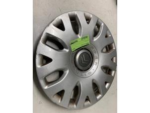 Gebruikte Wieldop Citroen C5 I Berline (DC) 1.8 16V Prijs op aanvraag aangeboden door Autodemontage van de Laar
