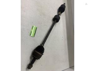 Gebruikte Aandrijfas rechts-voor Fiat Grande Punto (199) 1.2 Prijs op aanvraag aangeboden door Autodemontage van de Laar