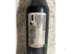 Gebruikte Aandrijfas links-voor Volvo XC60 I (DZ) 2.0 T5 16V Prijs € 200,00 Margeregeling aangeboden door Autodemontage van de Laar